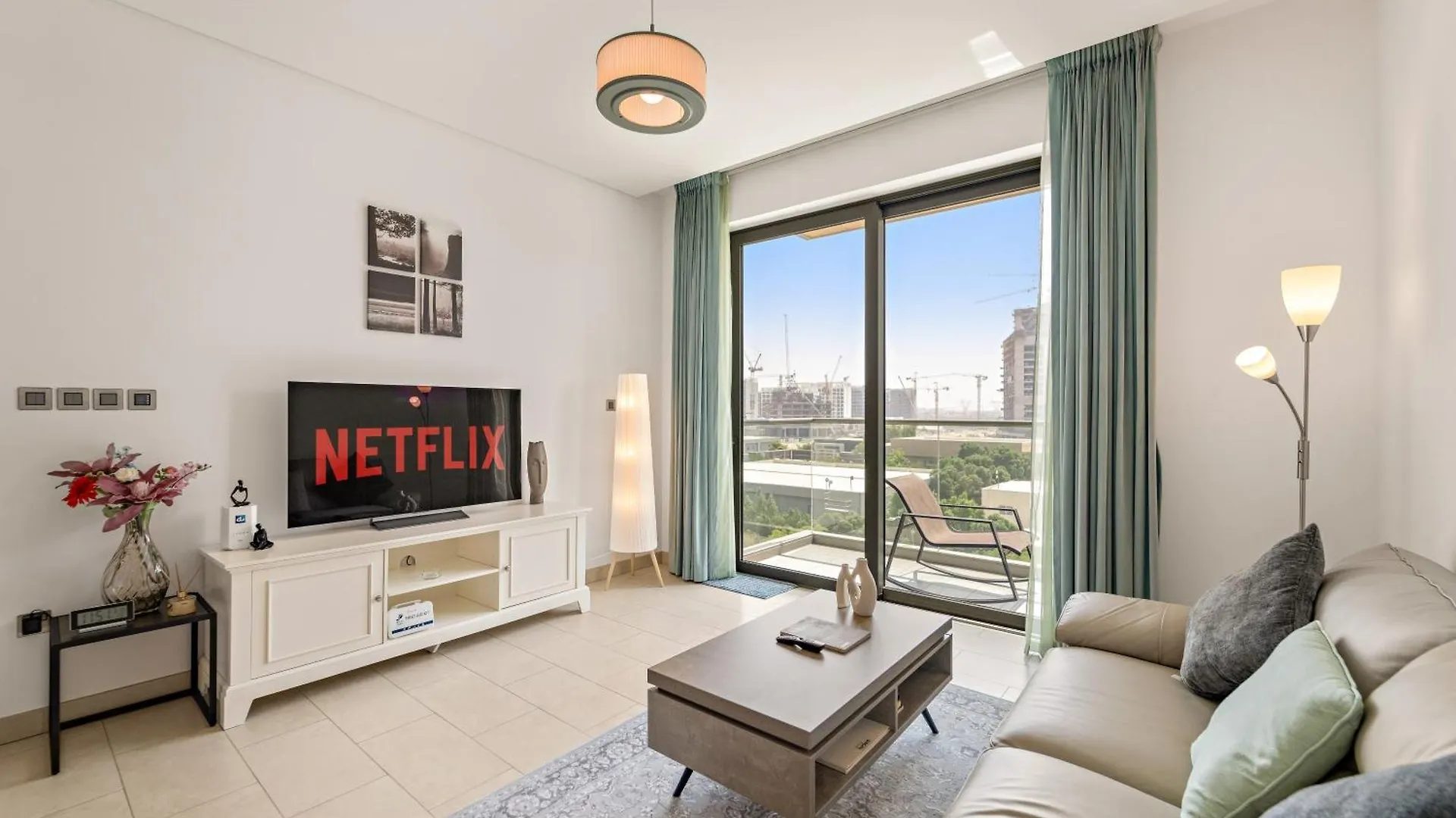 Apartment Chic 1Br Apt With Pool, Gym And Playground Dubai